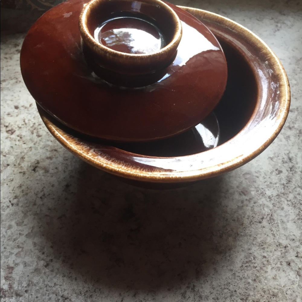 Vintage Hull small casserole with lid